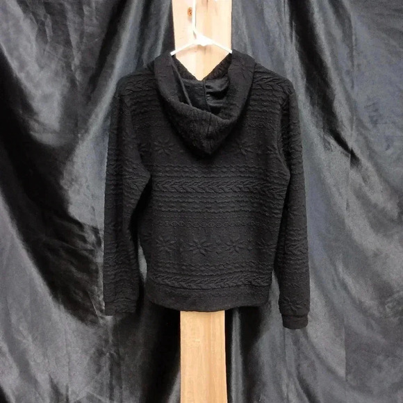 H&M Black Textured Crew Neck Sweater - Picture 4 of 5